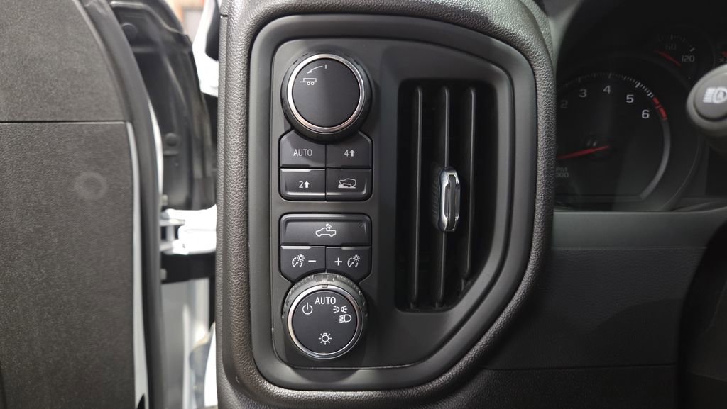 Used 2023 Chevrolet Silverado 1500 W/T w/ WT Value Package AWD/4WD image 9