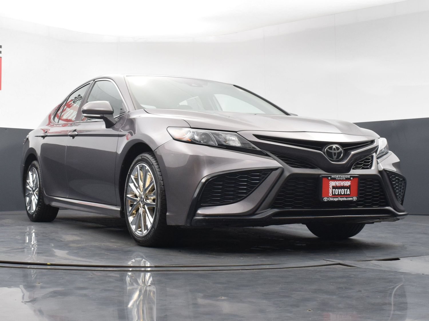 Used 2024 Toyota Camry SE FWD image 28