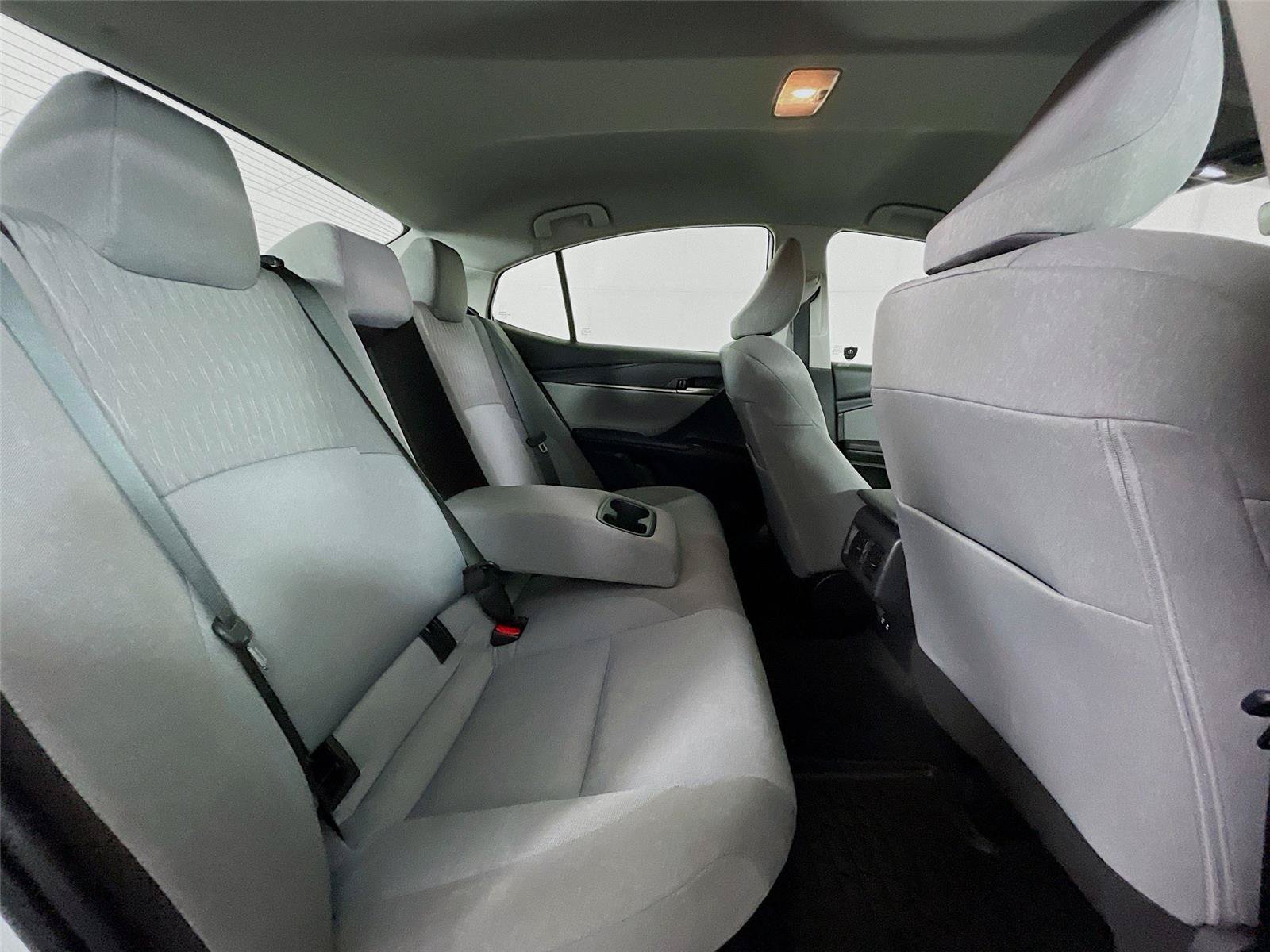 Used 2025 Toyota Camry LE w/ Convenience Package FWD image 28