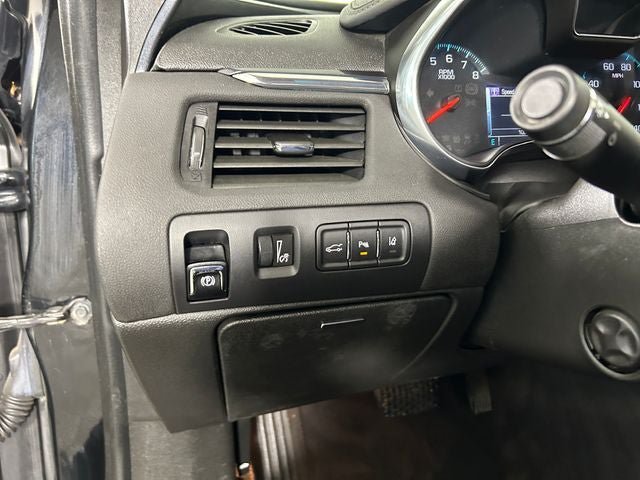 Used 2016 Chevrolet Impala LTZ w/ Enhanced Convenience Package FWD image 19