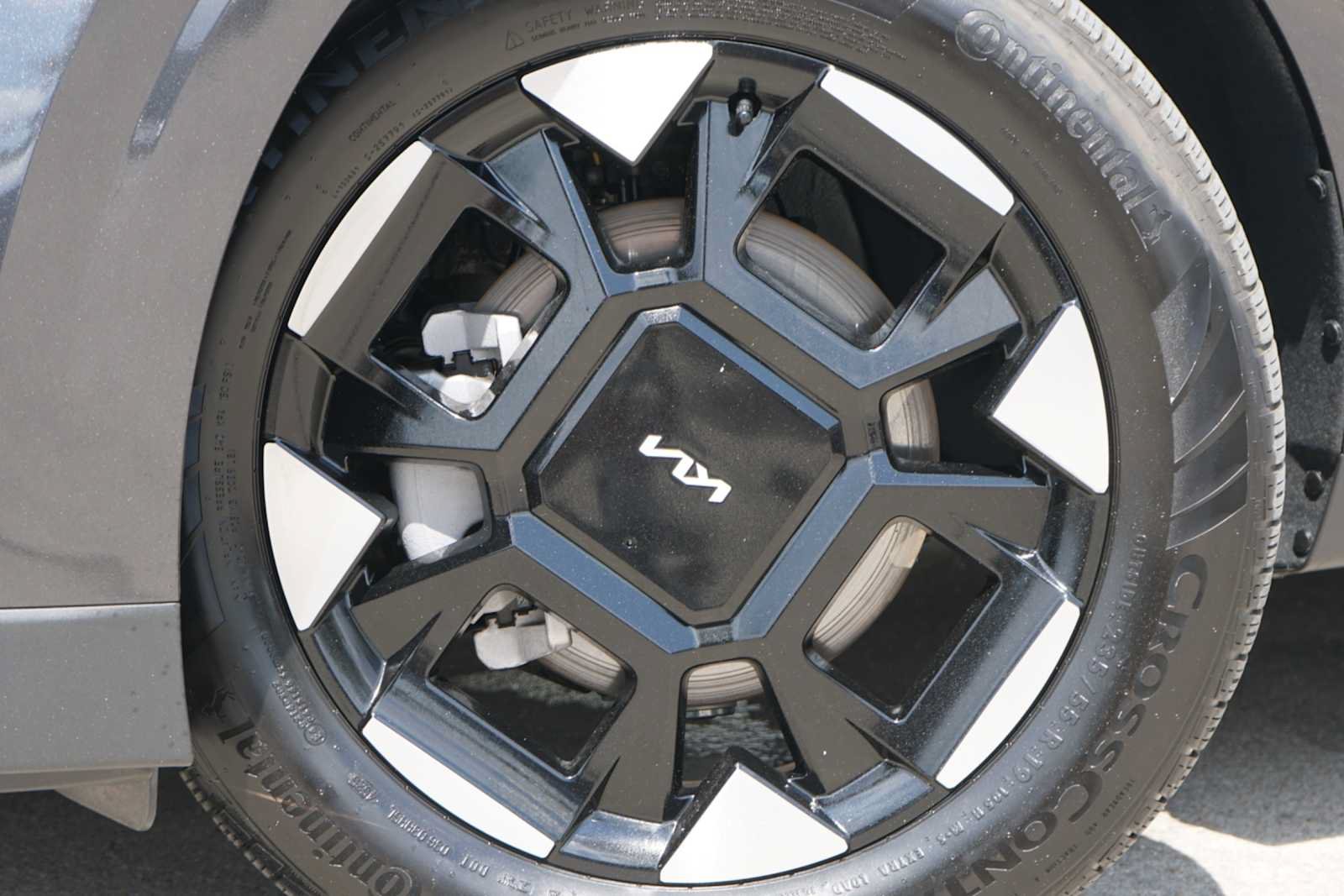 Certified 2026 Kia Carnival EX FWD image 2