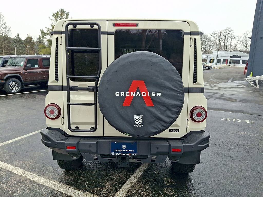Used 2025 INEOS Grenadier Fieldmaster Edition image 5