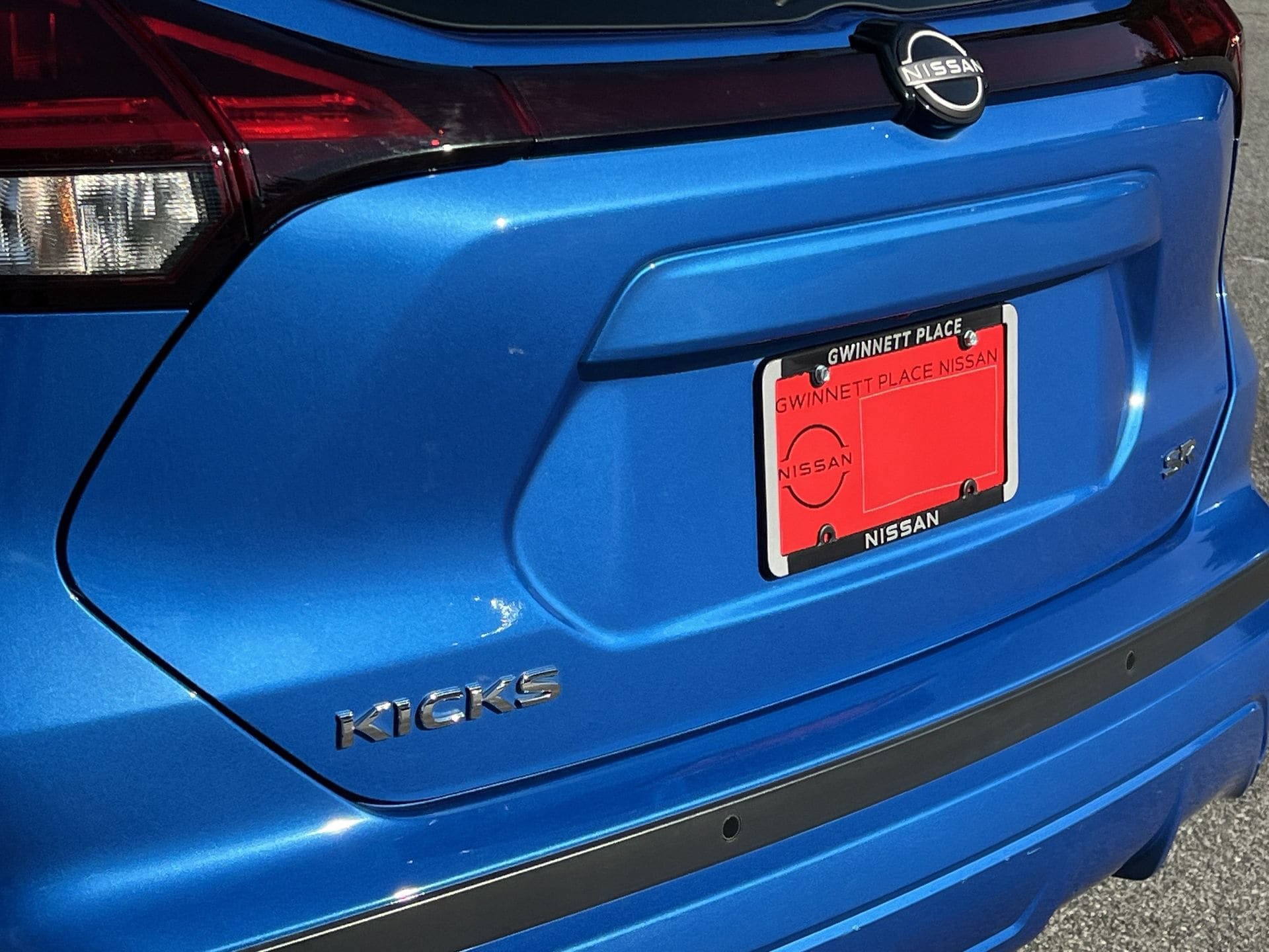 Used 2024 Nissan Kicks SR FWD image 29