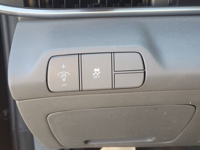 Used 2025 Hyundai Elantra Sport image 31