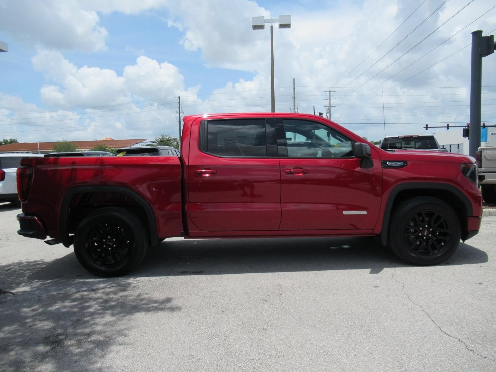 Used 2024 GMC Sierra 1500 Elevation RWD image 2