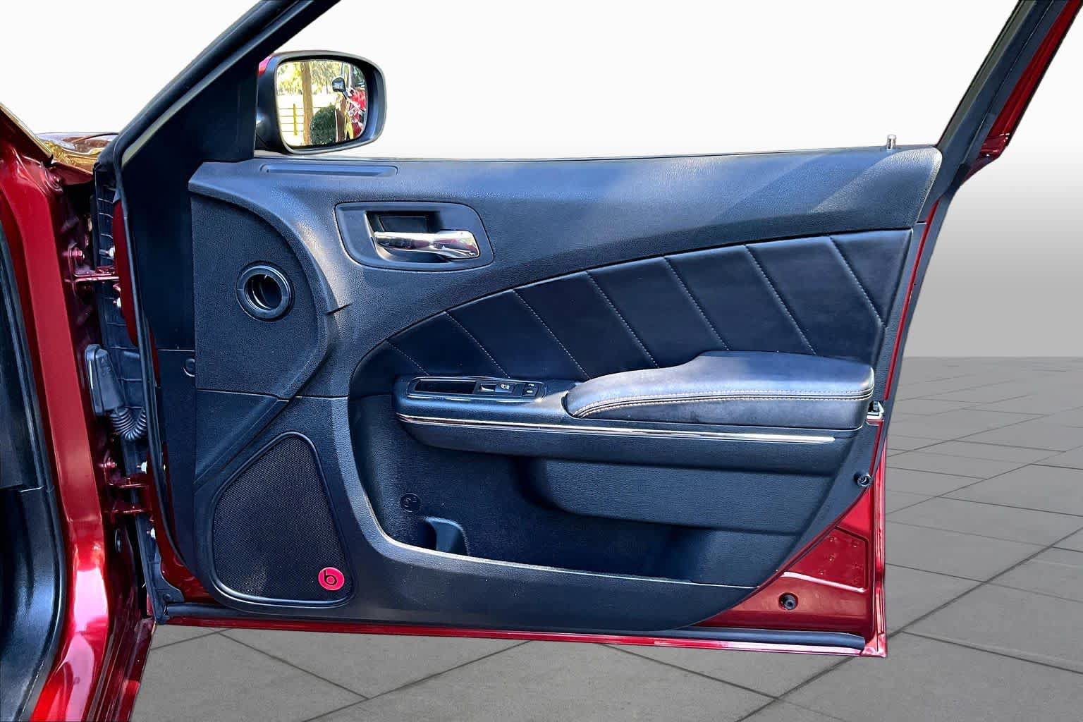 Used 2014 Dodge Charger R/T RWD image 23