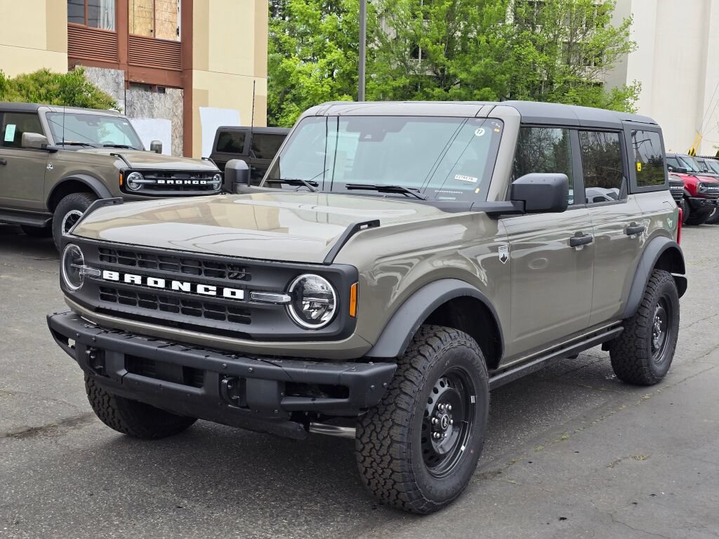 New 2026 Ford Bronco Big Bend w/ Black Diamond Package AWD/4WD image 1