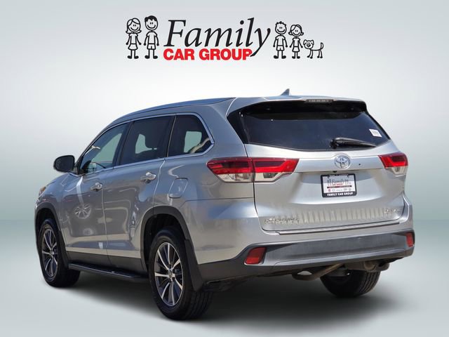 Used 2019 Toyota Highlander XLE image 3