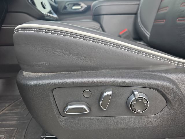 Used 2025 GMC Yukon XL AT4 Ultimate image 30