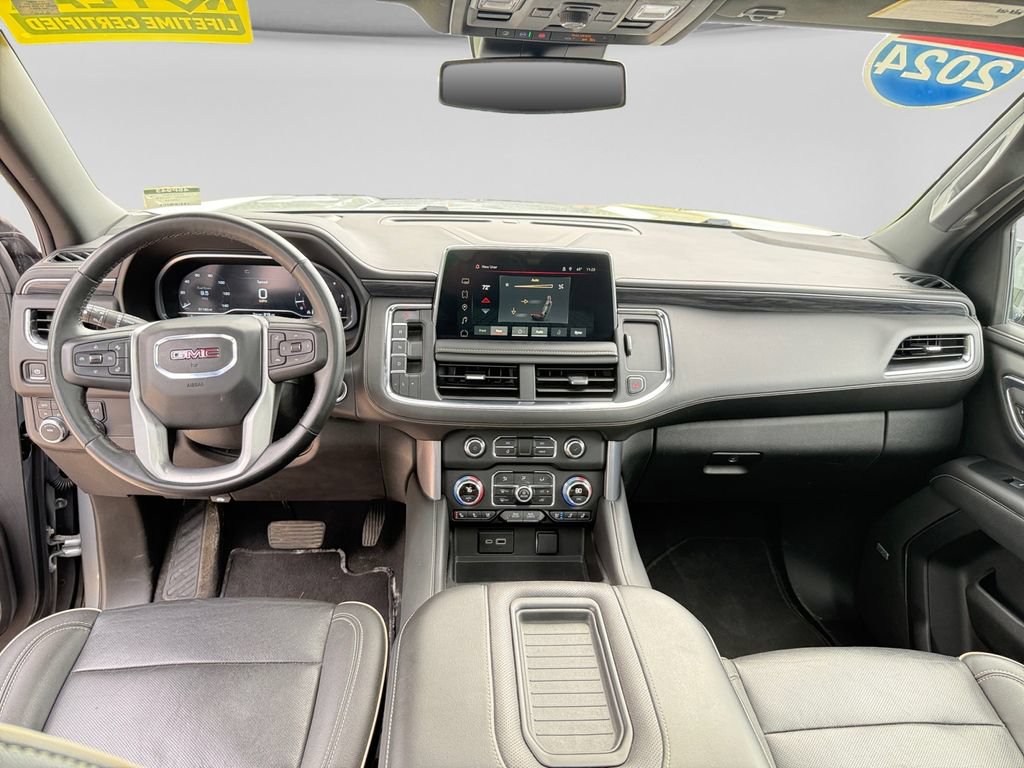 Used 2024 GMC Yukon SLT w/ SLT Luxury Package AWD/4WD image 23