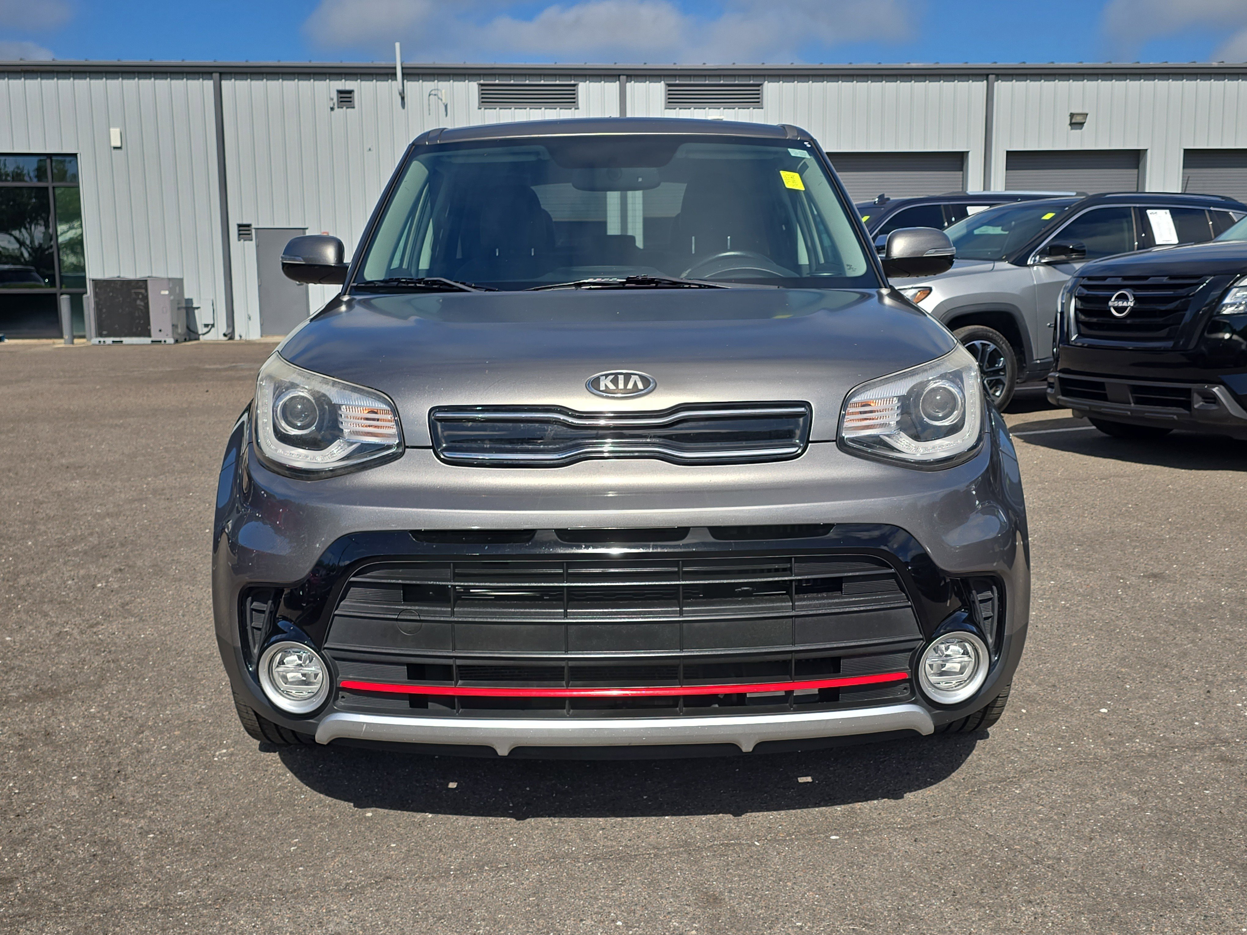 Certified 2018 Kia Soul ! w/ Tech Package FWD image 3