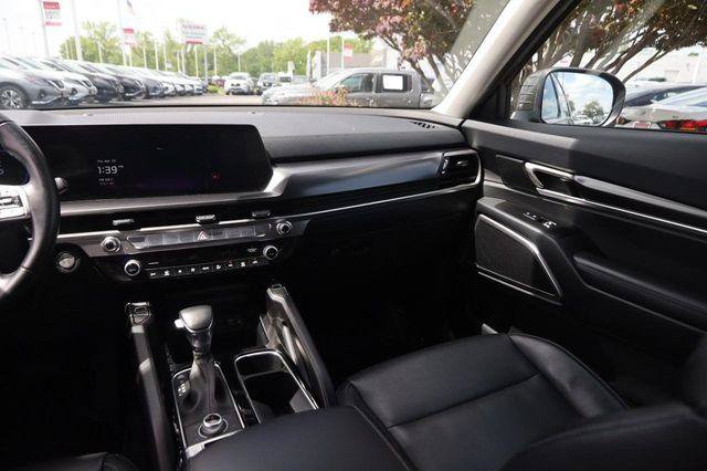 Used 2025 Kia Telluride S AWD/4WD image 29