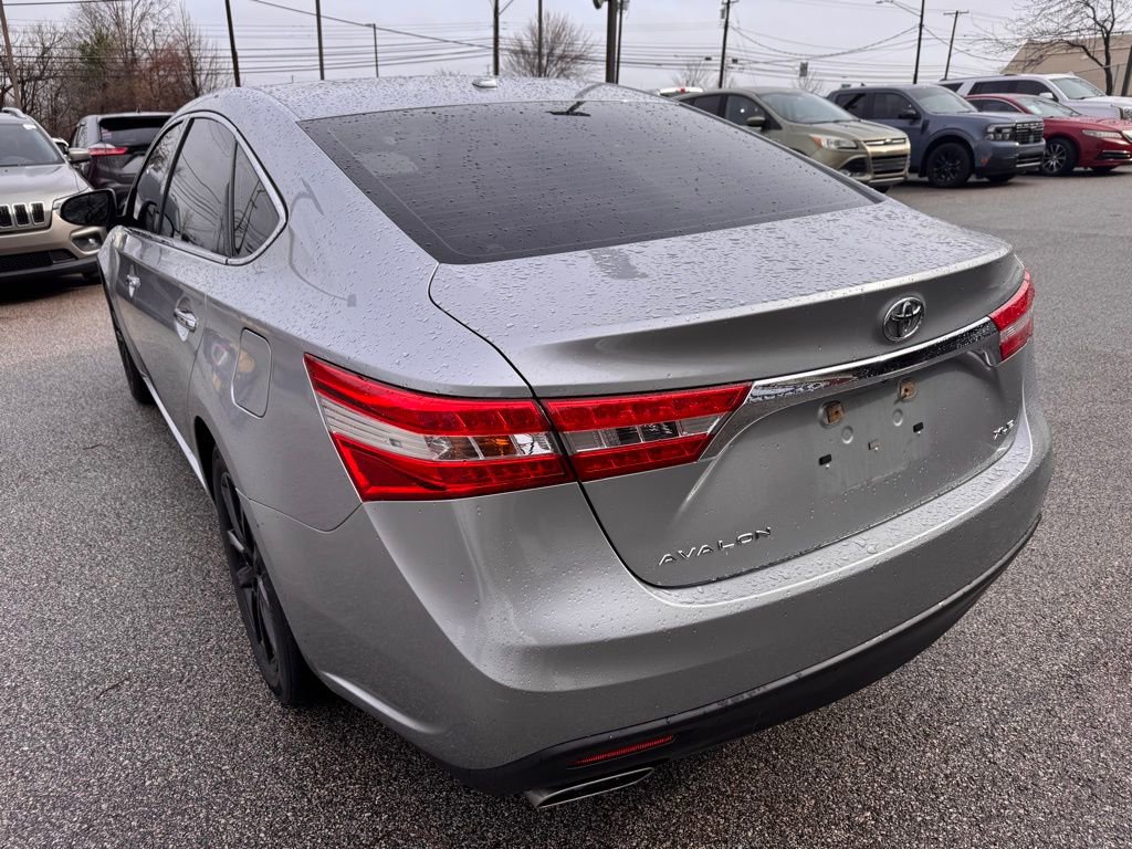 Used 2015 Toyota Avalon XLE Touring image 3