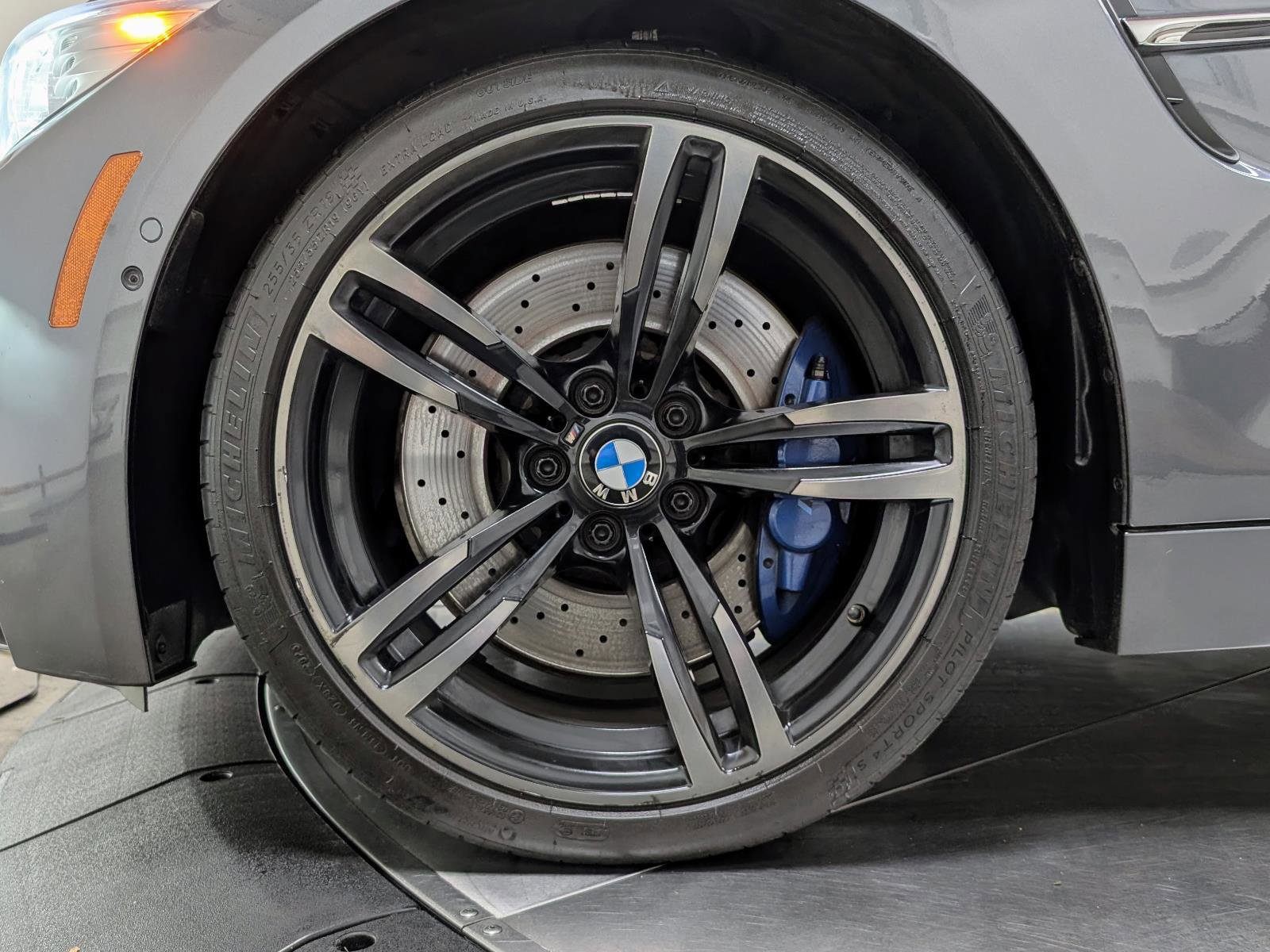 Used 2015 BMW M4 Convertible RWD image 20