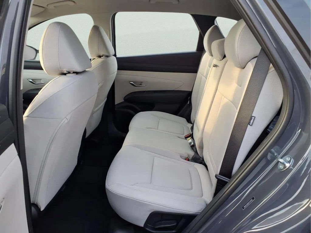 New 2026 Hyundai Tucson SE FWD image 11