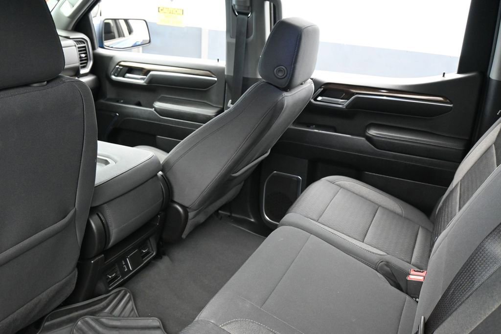 Used 2023 Chevrolet Silverado 1500 LT RWD image 35