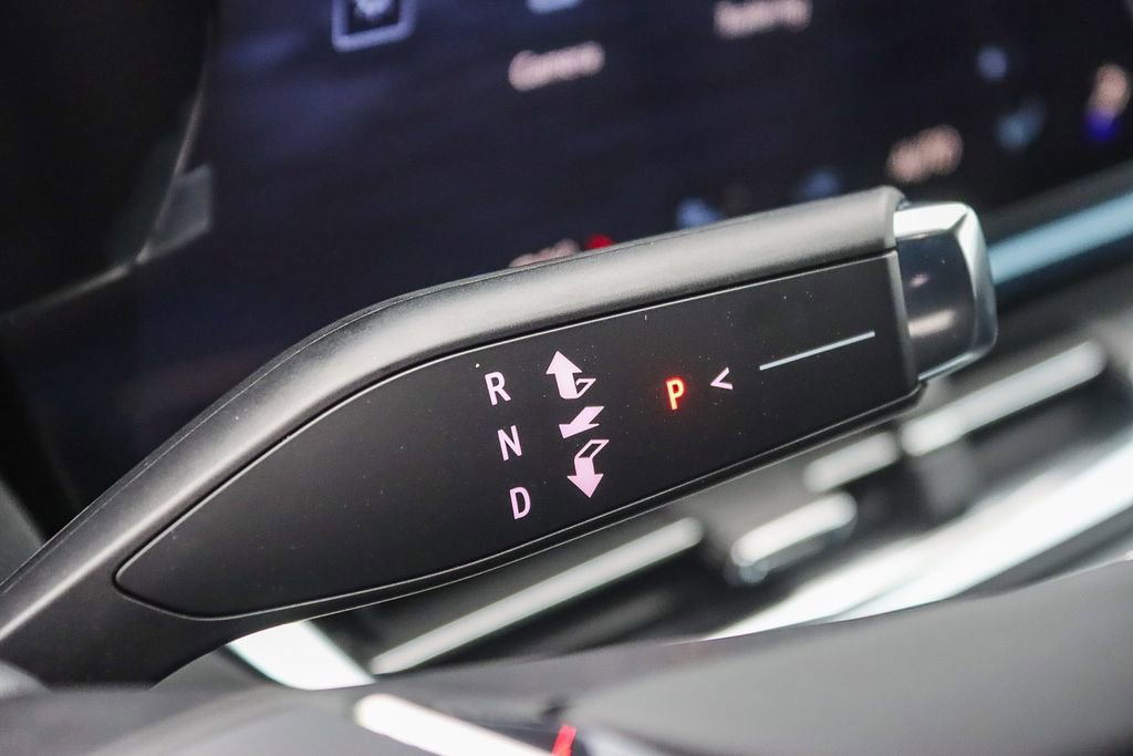 New 2026 Chevrolet Equinox EV LT image 18