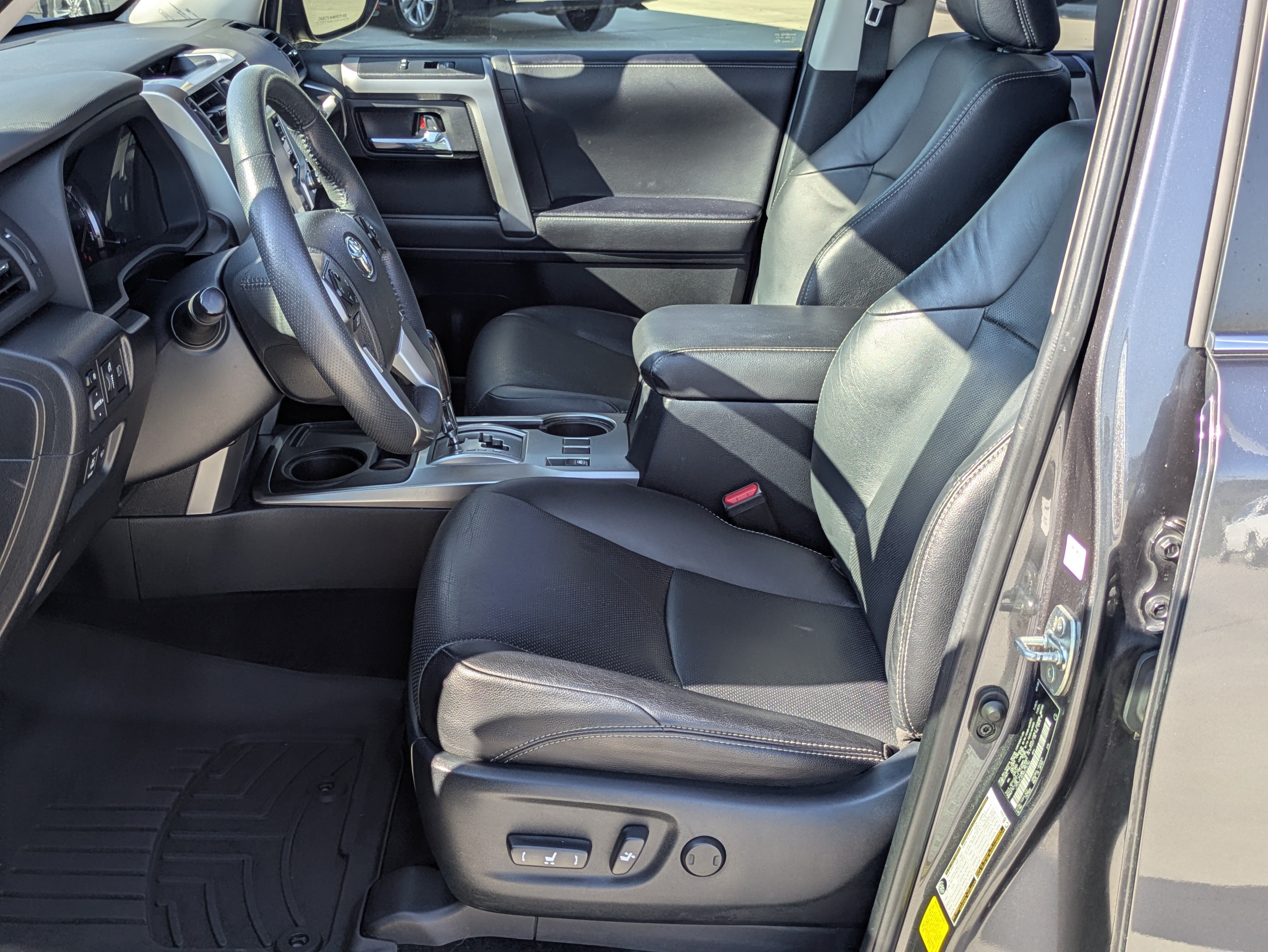 Used 2022 Toyota 4Runner Limited RWD image 10