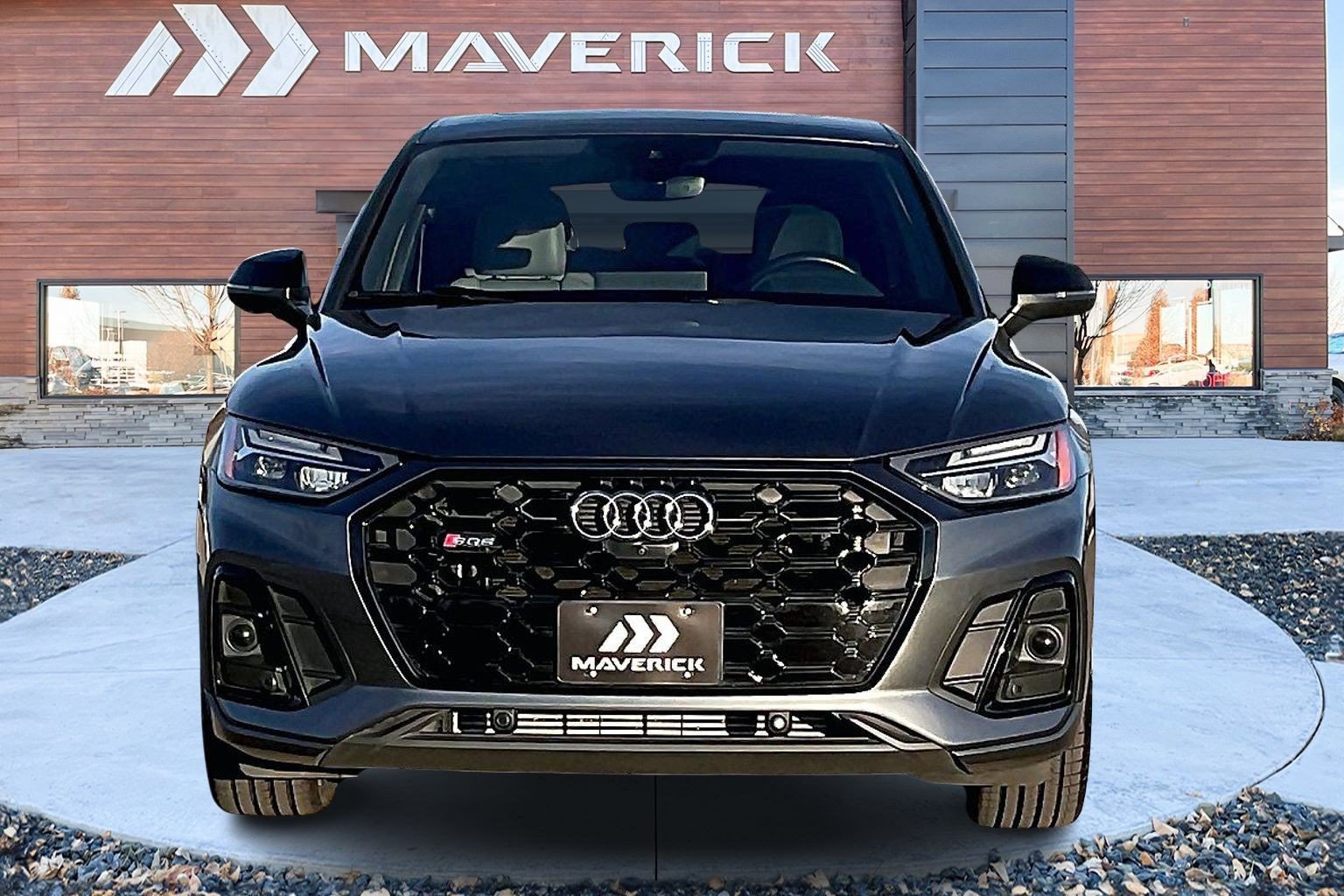 Used 2021 Audi SQ5 Premium Plus w/ Premium Plus Package image 2