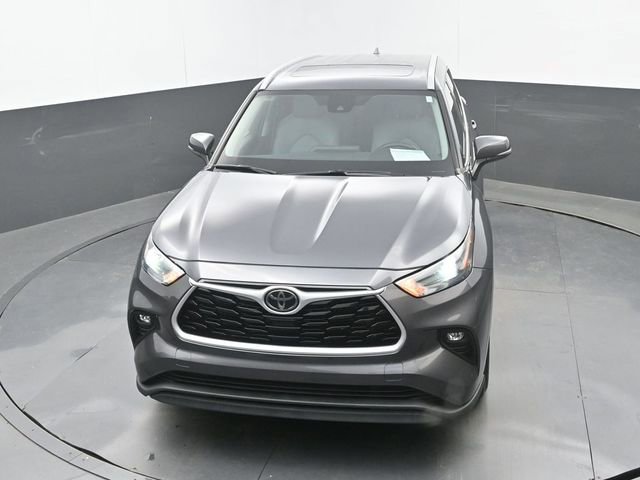 Used 2022 Toyota Highlander XLE image 30