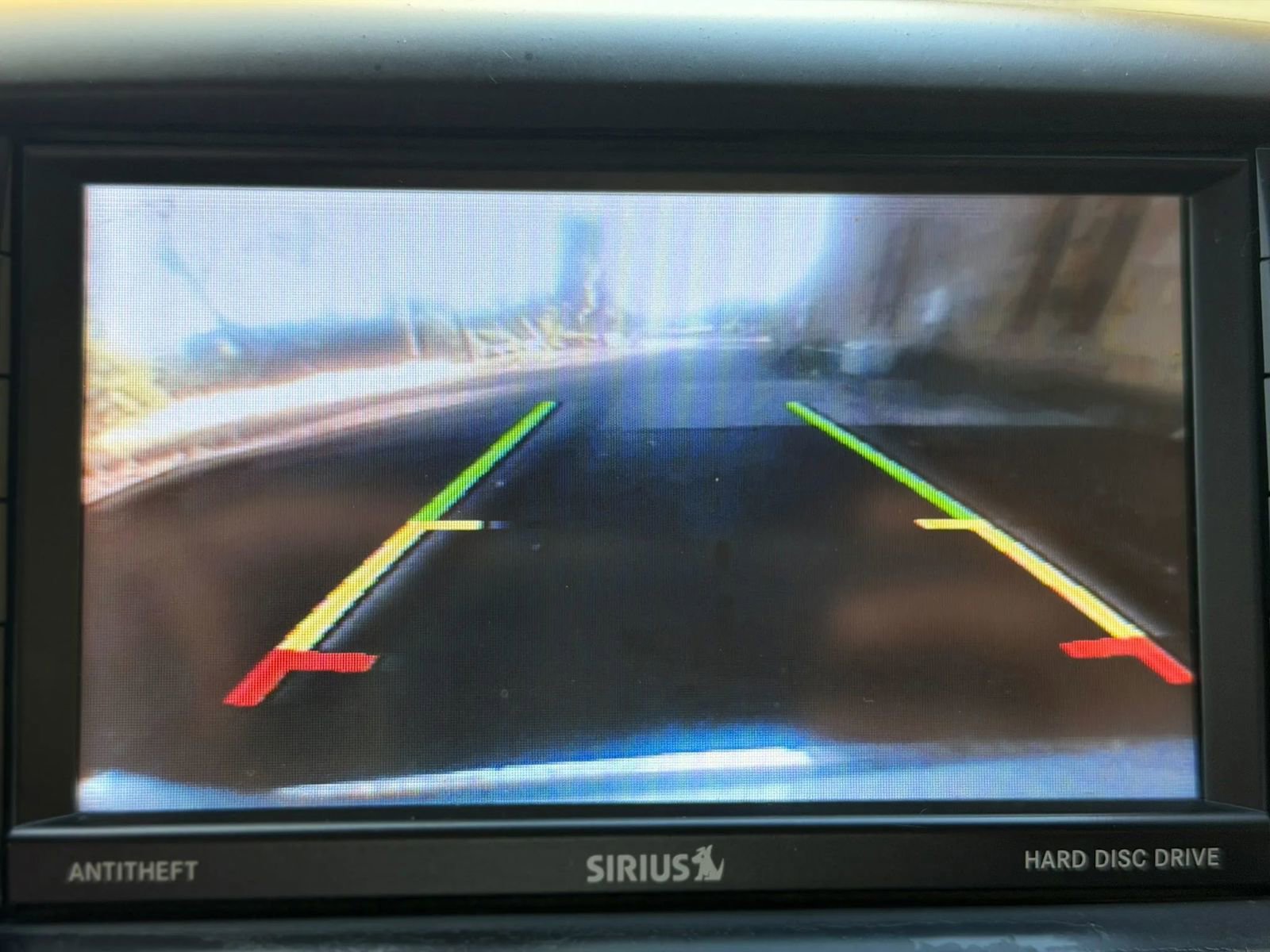 Used 2015 Chrysler Town & Country Touring FWD image 17
