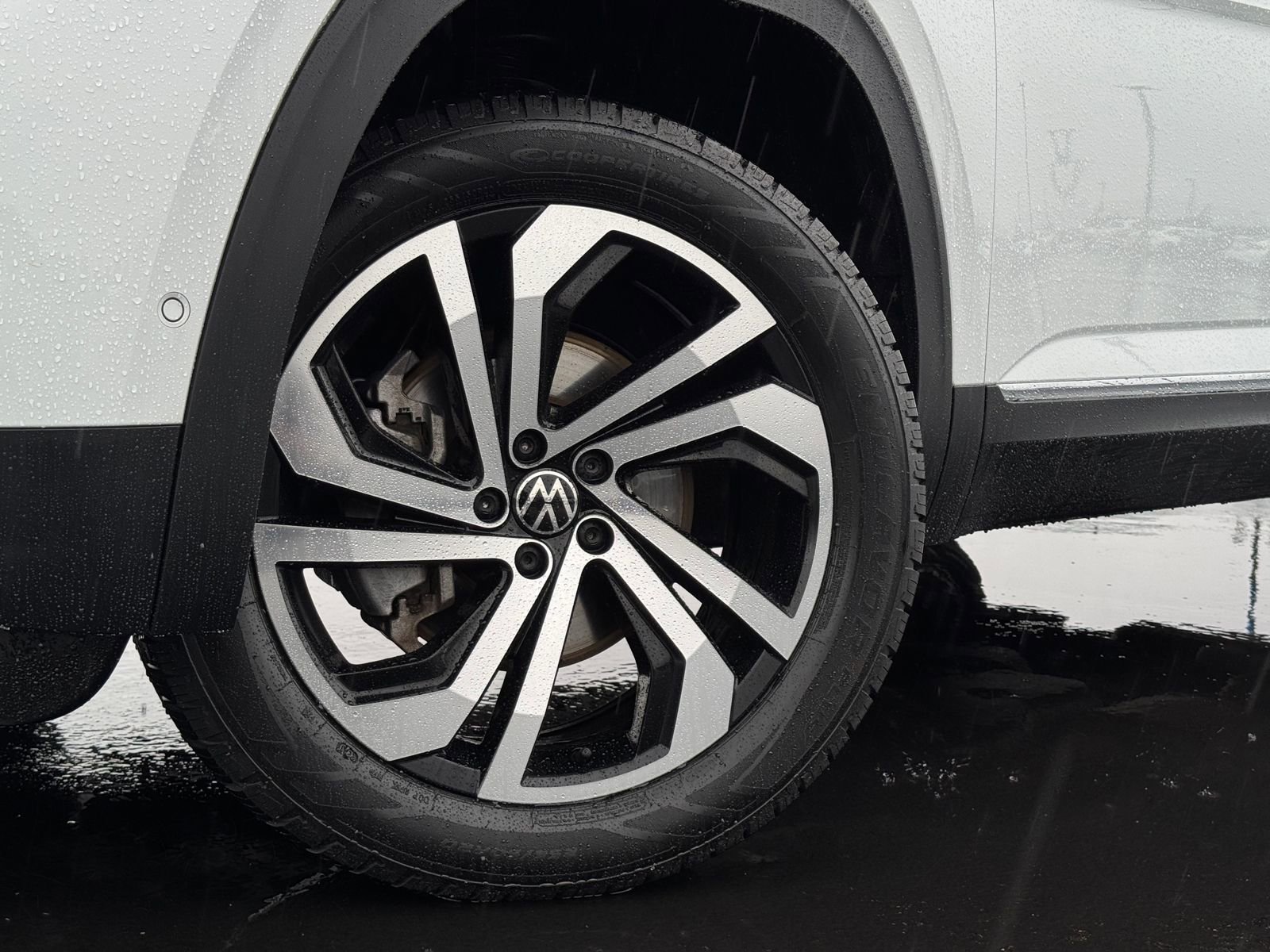 Used 2021 Volkswagen Atlas SEL Premium w/ MDO Package (Bench Seat) AWD/4WD image 28