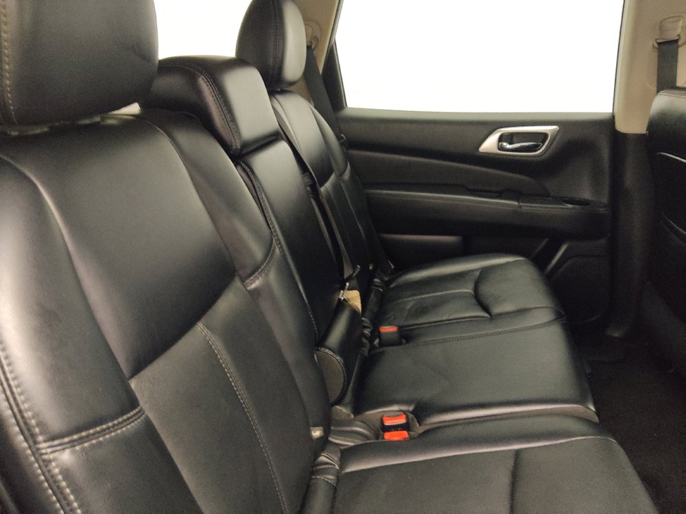 Used 2019 Nissan Pathfinder SL FWD image 19