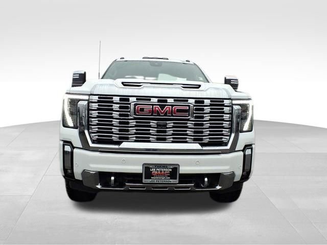 Used 2025 GMC Sierra 3500 Denali w/ Denali Reserve Package AWD/4WD image 6