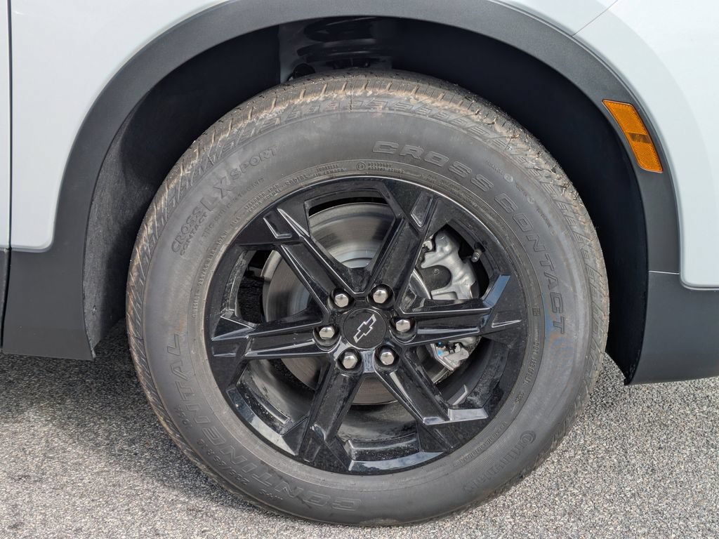 New 2025 Chevrolet Blazer LT w/ Midnight/Sport Edition FWD image 13