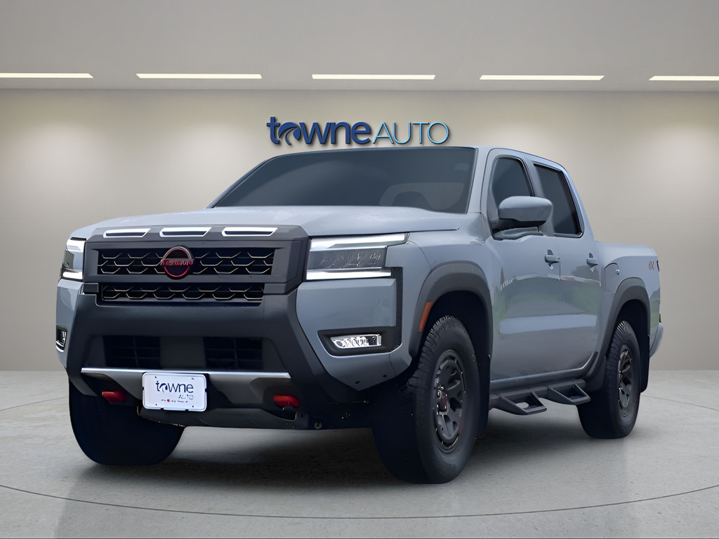Used 2025 Nissan Frontier PRO-4X AWD/4WD image 3