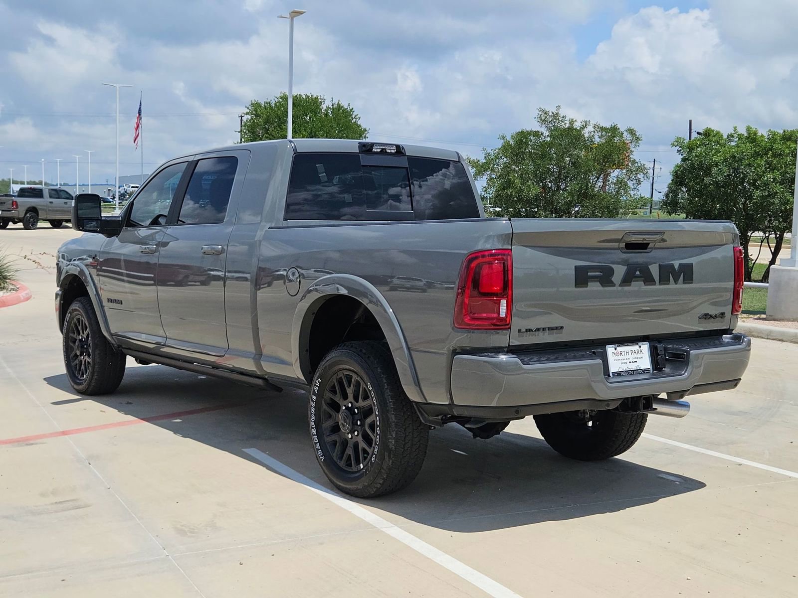 New 2026 RAM 2500 Limited AWD/4WD image 5