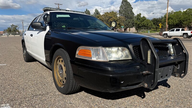 Used 2010 Ford Crown Victoria Police Interceptor RWD image 1