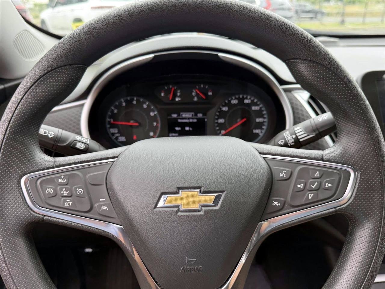 Used 2023 Chevrolet Malibu LT FWD image 30