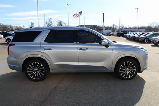 Used 2023 Hyundai Palisade Calligraphy image 5