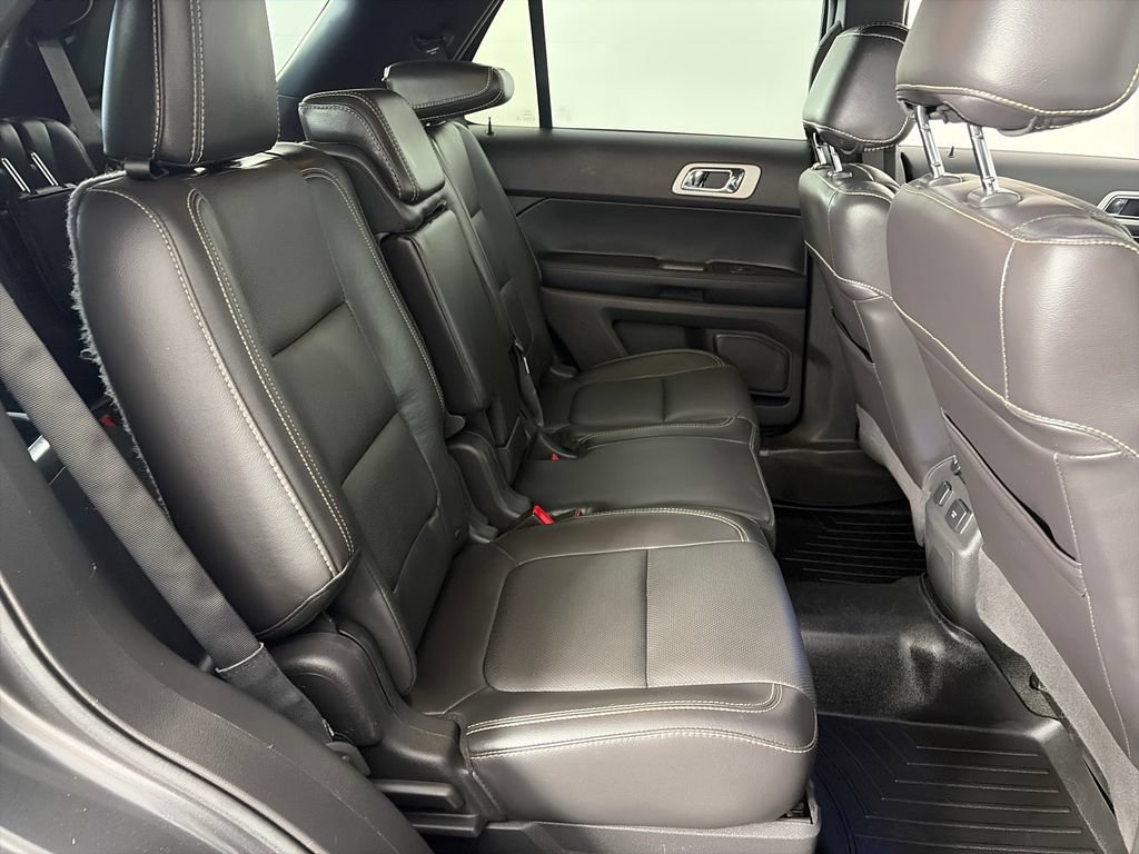 Used 2015 Ford Explorer Sport w/ Equipment Group 401A AWD/4WD image 29
