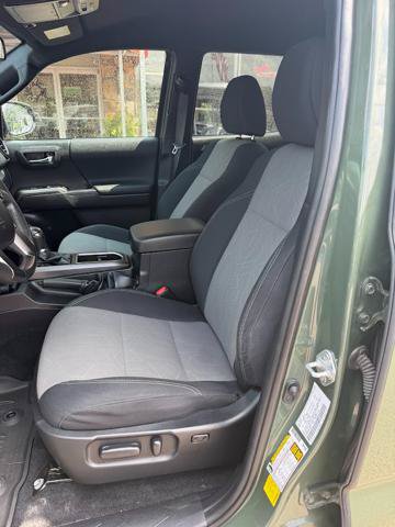 Used 2021 Toyota Tacoma TRD Sport w/ Technology Package AWD/4WD image 8