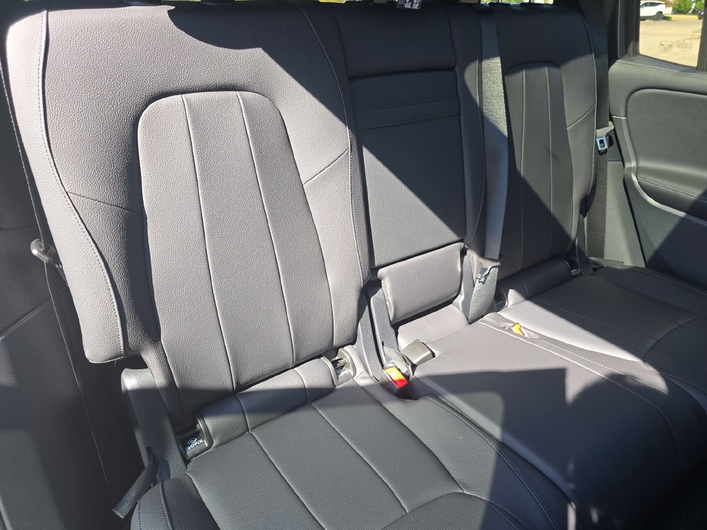 New 2026 Mercedes-Benz GLB 250 4MATIC image 21