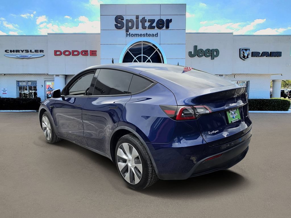 Used 2023 Tesla Model Y Long Range AWD/4WD image 4