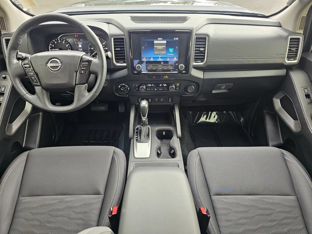 Used 2022 Nissan Frontier SV AWD/4WD image 9