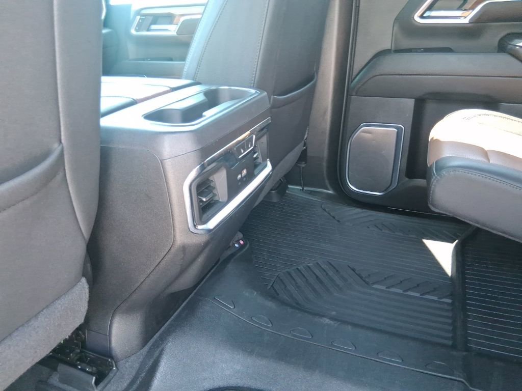 Used 2024 Chevrolet Silverado 3500 High Country w/ Technology Package image 23