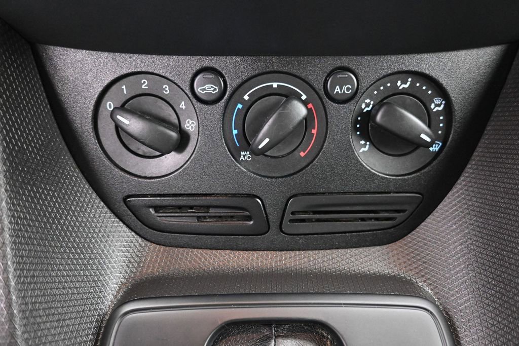 Used 2015 Ford Transit Connect XL FWD image 16