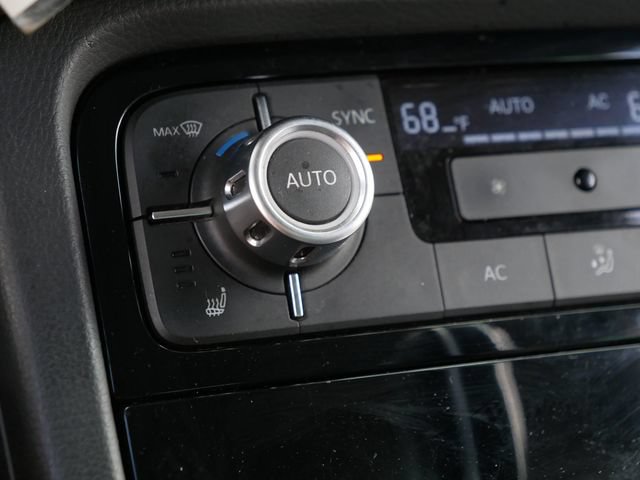 Used 2012 Volkswagen Touareg VR6 AWD/4WD image 34