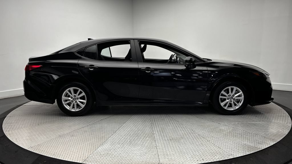 Used 2025 Toyota Camry LE FWD image 40