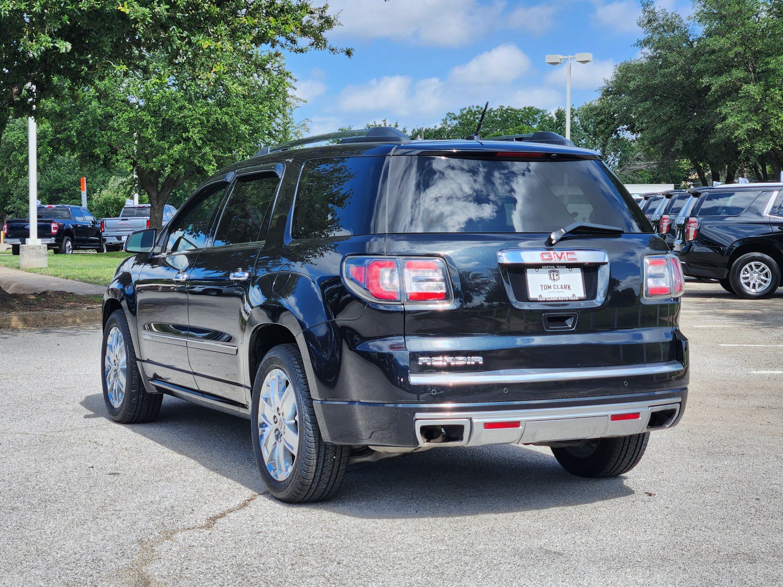 Used 2015 GMC Acadia Denali FWD image 4