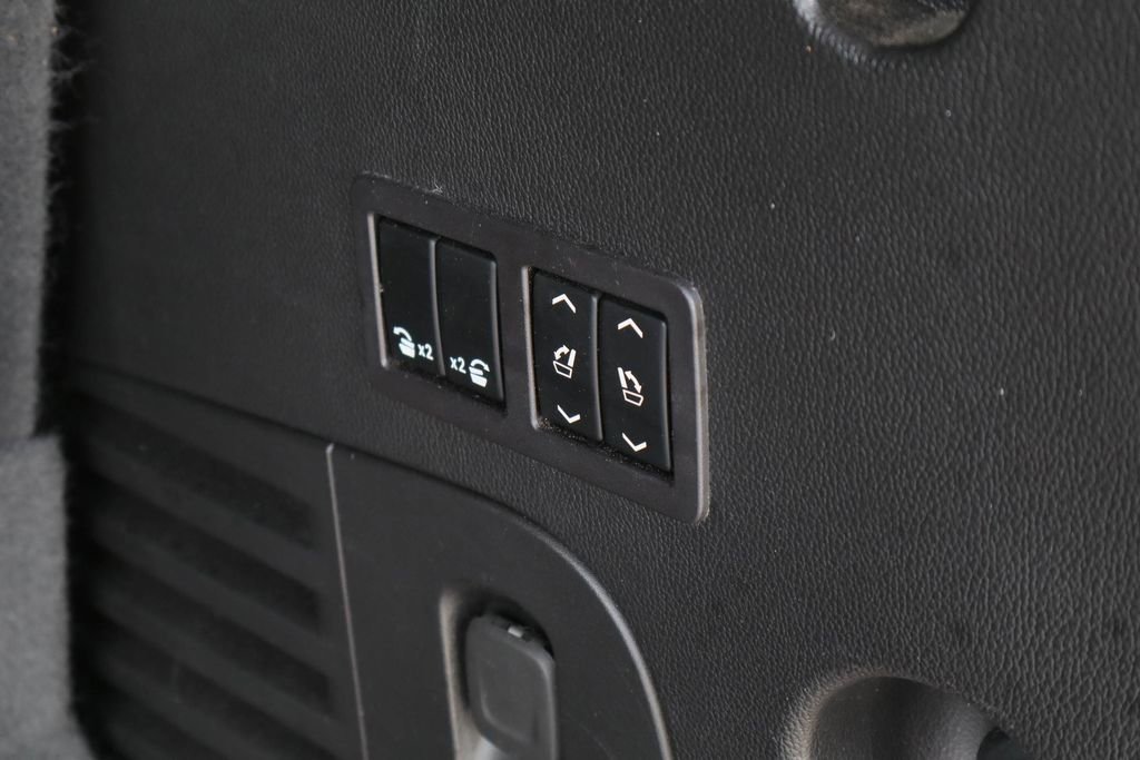 Certified 2018 GMC Yukon SLT w/ Open Road Package AWD/4WD image 30