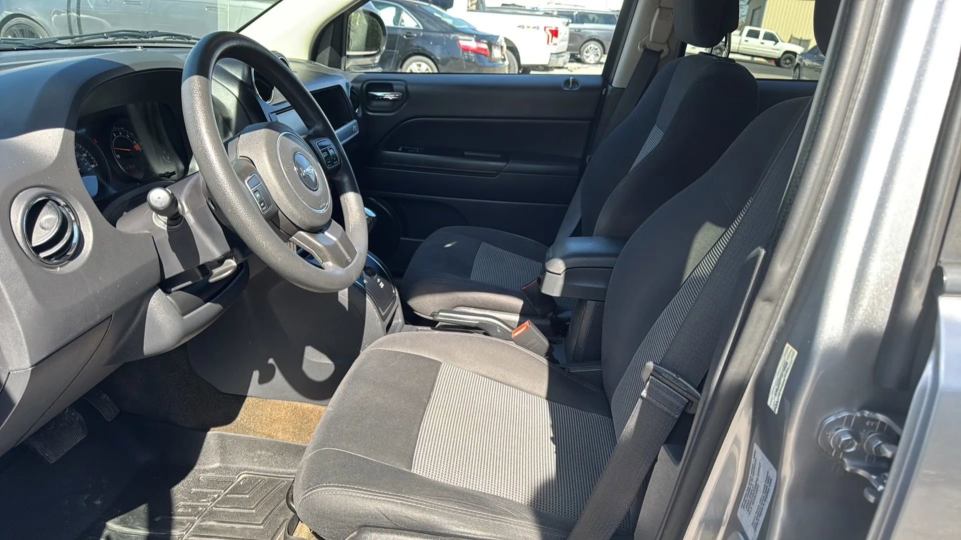 Used 2016 Jeep Compass Sport w/ Power Value Group image 10