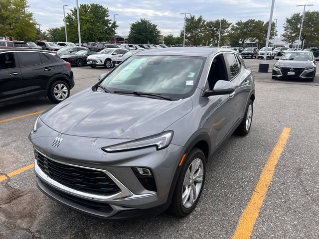 Certified 2025 Buick Encore GX Preferred AWD/4WD image 3