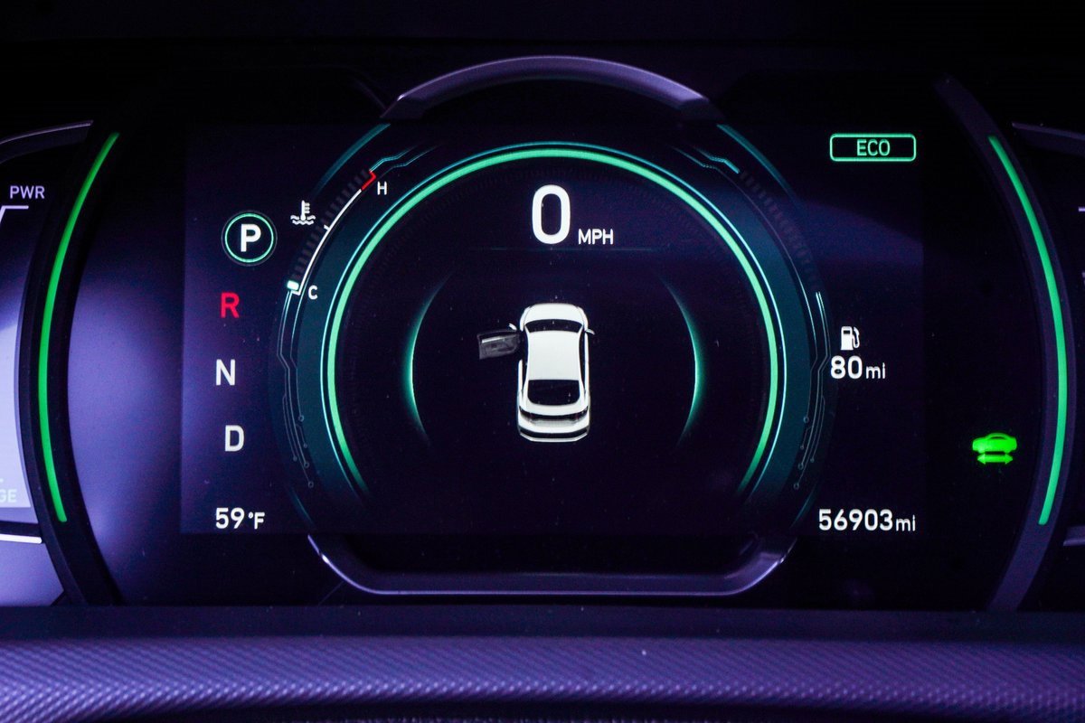 Used 2022 Hyundai Ioniq SEL image 27