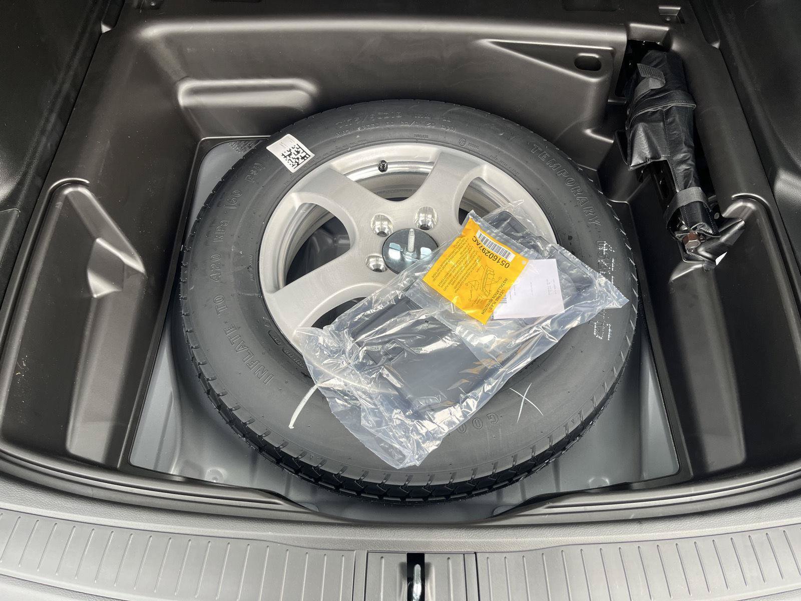 New 2026 Jeep Grand Cherokee Altitude AWD/4WD image 36