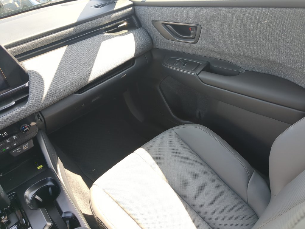 Used 2026 Subaru Outback Limited AWD/4WD image 16